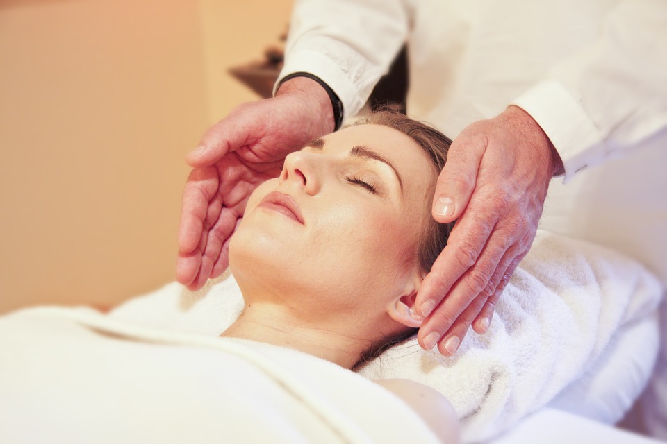 You are currently viewing How Massages Help Cure Common Ailments